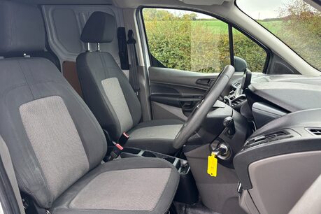Ford Transit Connect 220 Leader DCIV Selectshift Auto - Sat Nav / 5 Seats / Rear Camera 32