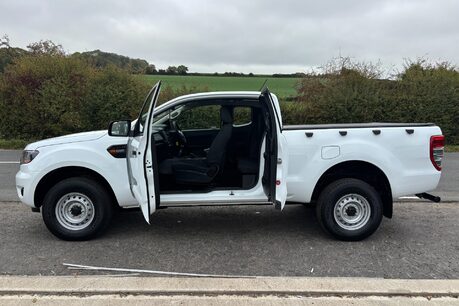 Ford Ranger XL 170 ps Super Cab 4x4 Pickup - Tonneau Cover - Air Con 9