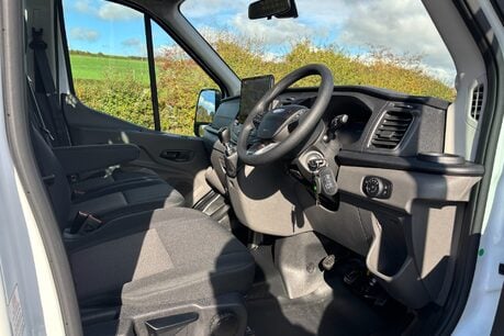 Ford Transit 350 L2 Drw 130 ps Single Cab Tipper - Air Con / Rear Camera / Cruise 18
