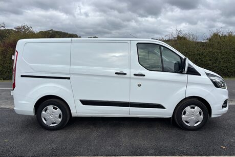 Ford Transit Custom 320 L1 Trend 130 ps Panel Van - Air Con / Twin Side Loading Doors 11