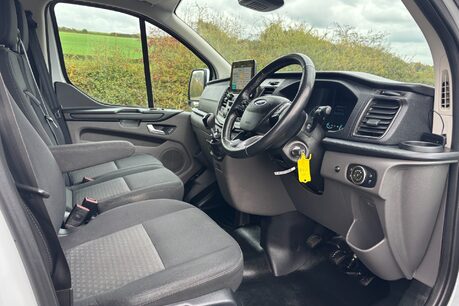 Ford Transit Custom 320 L1 Trend 130 ps Panel Van - Air Con / Twin Side Loading Doors 22