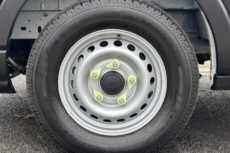 Ford Transit 350 Srw L2 130 ps Single Cab Tipper - Air Con / Tow Axle / Rear Camera 37