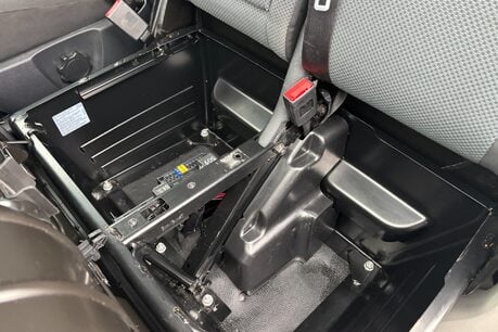 Volkswagen Transporter T32 204 ps Tdi Highline 4Motion DSG Panel Van - Factory Diff Lock 18