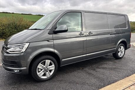Volkswagen Transporter T32 204 ps Tdi Highline 4Motion DSG Panel Van - Factory Diff Lock 1