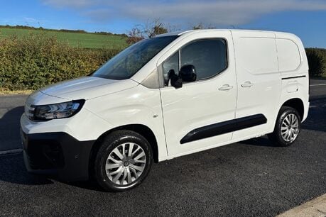Peugeot Partner 102ps BlueHdi Asphalt L1 Panel Van 1
