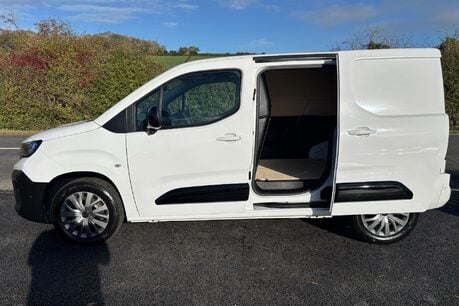Peugeot Partner 102ps BlueHdi Asphalt L1 Panel Van 9