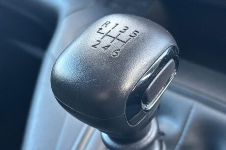 Peugeot Partner 102ps BlueHdi Asphalt L1 Panel Van 46
