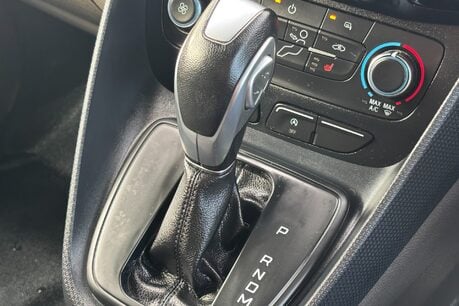 Ford Transit Connect 200 L1 Limited 120 ps Selectshift Panel Van 41