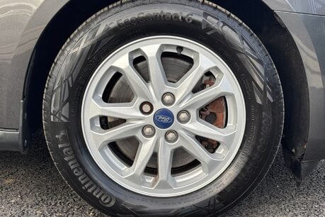Ford Transit Connect 200 L1 Limited 120 ps Selectshift Panel Van 33