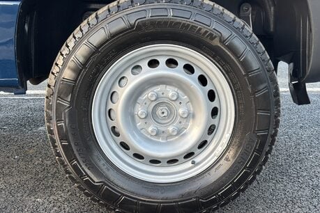 Mercedes-Benz Sprinter 316 Cdi Mwb Lr 4x4 Workshop Van 38