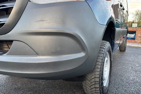 Mercedes-Benz Sprinter 316 Cdi Mwb Lr 4x4 Workshop Van 25