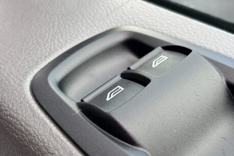 Ford Transit 350 Srw L4 130 ps Luton with Tail Lift - Air Conditioning 41