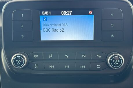 Ford Transit 350 Srw L4 130 ps Luton with Tail Lift - Air Conditioning 30