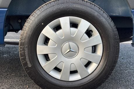 Mercedes-Benz Sprinter 315 Cdi Premium Mwb Lr Panel Van 40