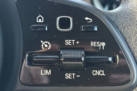 Mercedes-Benz Sprinter 315 Cdi Premium Mwb Lr Panel Van 44