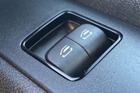 Mercedes-Benz Sprinter 315 Cdi Premium Mwb Lr Panel Van 47