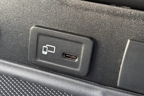 Mercedes-Benz Sprinter 315 Cdi Premium Mwb Lr Panel Van 36