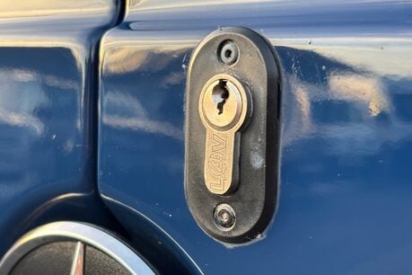 Mercedes-Benz Sprinter 315 Cdi Premium Mwb Lr Panel Van 28