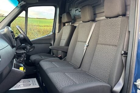 Mercedes-Benz Sprinter 315 Cdi Premium Mwb Lr Panel Van 32