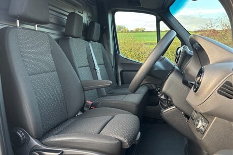 Mercedes-Benz Sprinter 315 Cdi Premium Mwb Lr Panel Van 33