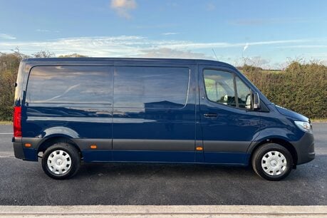 Mercedes-Benz Sprinter 315 Cdi Premium Mwb Lr Panel Van 11