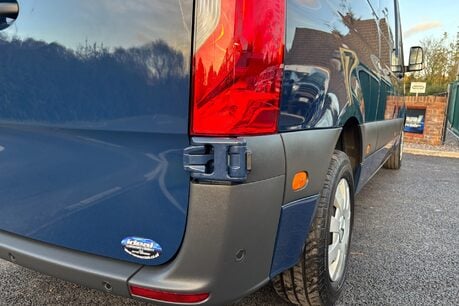 Mercedes-Benz Sprinter 315 Cdi Premium Mwb Lr Panel Van 30