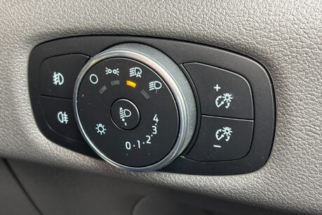 Ford Transit 350 Drw L3 130 ps Leader Toolbox Tipper - Air Con / Rear Camera 40