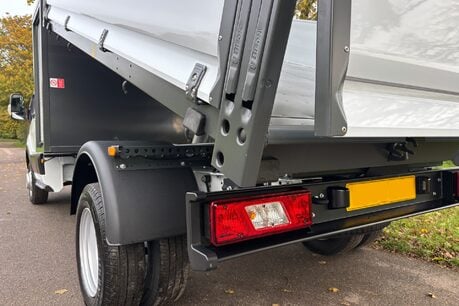 Ford Transit 350 Drw L3 130 ps Leader Toolbox Tipper - Air Con / Rear Camera 25