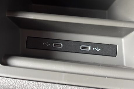 MAN TGE 3.180 DSG 4Motion Crew Cab Tipper - Air Con / LED Headlights 34