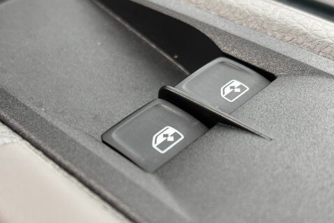 MAN TGE 3.180 DSG 4Motion Crew Cab Tipper - Air Con / LED Headlights 44