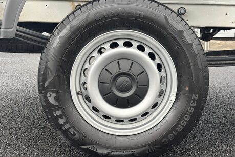 MAN TGE 3.180 DSG 4Motion Crew Cab Tipper - Air Con / LED Headlights 38