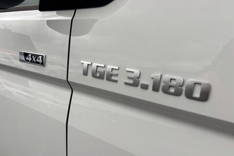 MAN TGE 3.180 DSG 4Motion Crew Cab Tipper - Air Con / LED Headlights 26