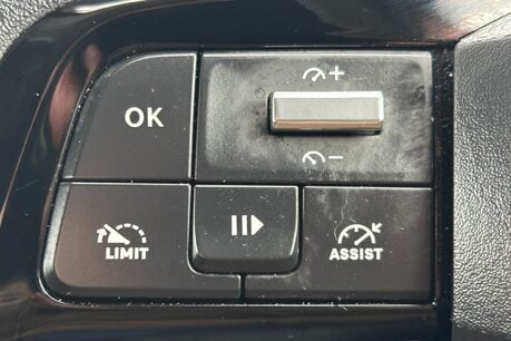 Vauxhall Combo L2H1 2300 Prime XL Factory Fitted Crew Van 40