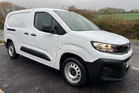 Vauxhall Combo L2H1 2300 Prime XL Factory Fitted Crew Van 5