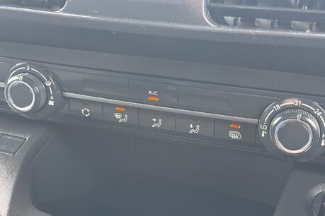 Vauxhall Combo L2H1 2300 Prime XL Factory Fitted Crew Van 22