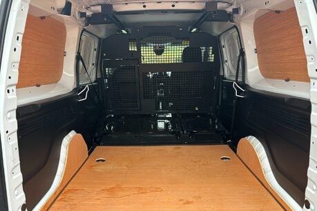 Vauxhall Combo L2H1 2300 Prime XL Factory Fitted Crew Van 15