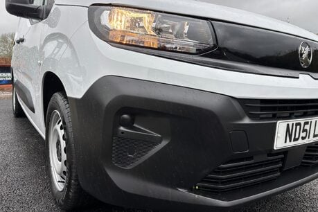 Vauxhall Combo L2H1 2300 Prime XL Factory Fitted Crew Van 25