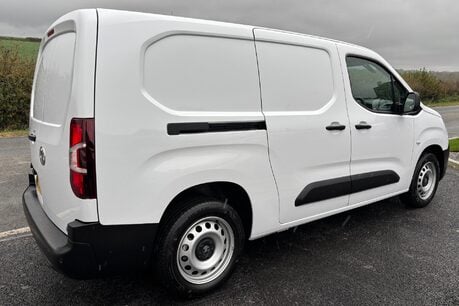 Vauxhall Combo L2H1 2300 Prime XL Factory Fitted Crew Van 3