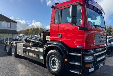 MAN TGA 26.363 6X4 FDLRC Hook Loader - Direct from Fire Service 4