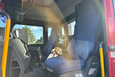 MAN TGA 26.363 6X4 FDLRC Hook Loader - Direct from Fire Service 29