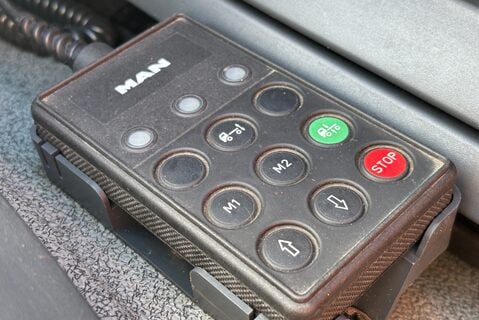 MAN TGA 26.363 6X4 FDLRC Hook Loader - Direct from Fire Service 31