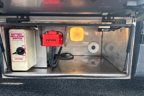 MAN TGA 26.363 6X4 FDLRC Hook Loader - Direct from Fire Service 9