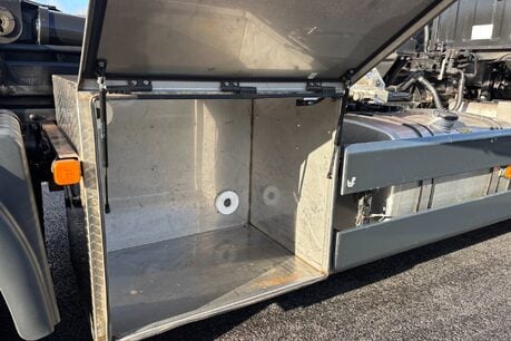 MAN TGA 26.363 6X4 FDLRC Hook Loader - Direct from Fire Service 11