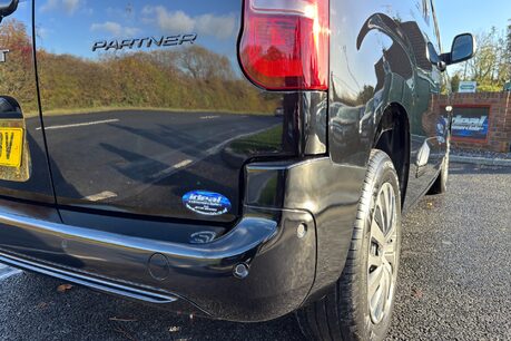 Peugeot Partner BlueHdi 102 ps Asphalt L1 Panel Van - Top Spec 27