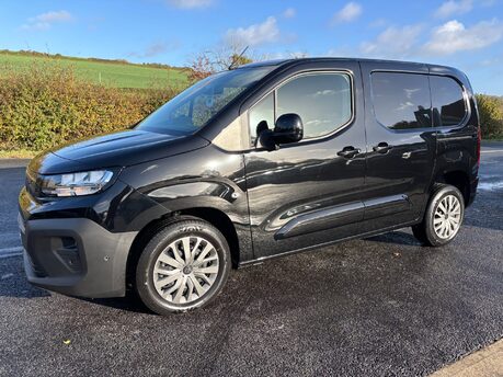 Peugeot Partner BlueHdi 102 ps Asphalt L1 Panel Van - Top Spec