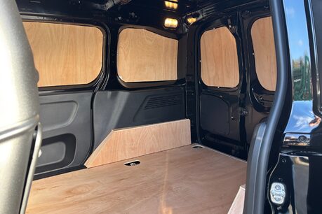 Peugeot Partner BlueHdi 102 ps Asphalt L1 Panel Van - Top Spec 10