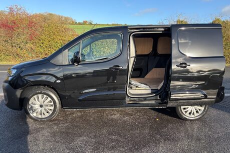 Peugeot Partner BlueHdi 102 ps Asphalt L1 Panel Van - Top Spec 9