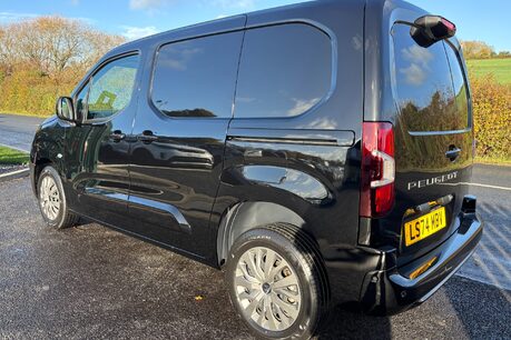Peugeot Partner BlueHdi 102 ps Asphalt L1 Panel Van - Top Spec 6