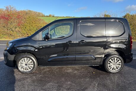 Peugeot Partner BlueHdi 102 ps Asphalt L1 Panel Van - Top Spec 8