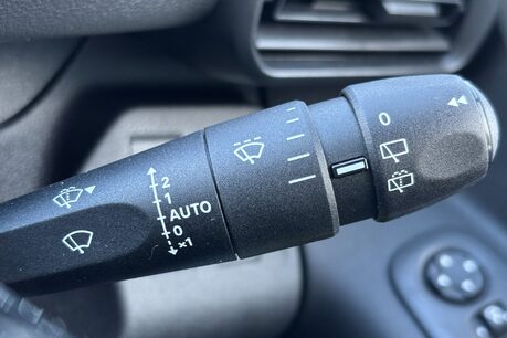 Peugeot Partner BlueHdi 102 ps Asphalt L1 Panel Van - Top Spec 44